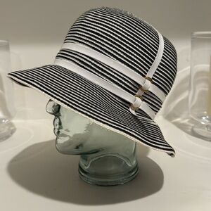 Vintage Mr.John Pace-Setters navy and white stripe  straw hat with white patent